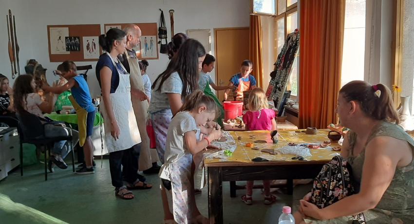 Творчески работилници Подкрепа. Лятна школа по керамика