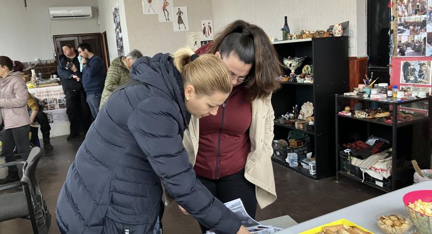 С чирашки изпит и традиционна седянка приключиха работилниците по проект  Любителско изкуство поддържа Живи художествени занаяти