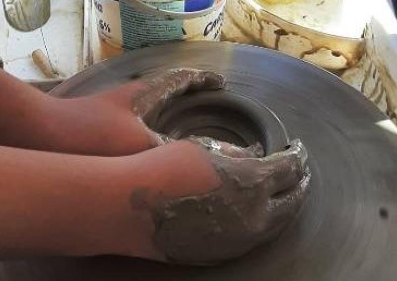 „Подкрепа за дебют“ организира на 27.11.2025г. от 13 ч. работилници „Тим билдинг“ за преподаватели, в ателие „Сезони“